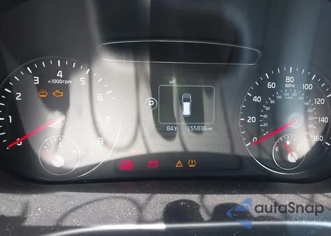 2016 Kia Sorento 3.3L Lx z USA, uszkodzony, nr VIN 5XYPG4A5XGG140301